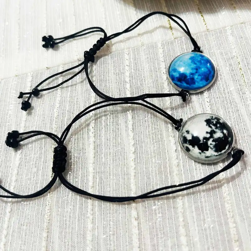 دستبند مدل ماه شب تاب مجموعه 2 عددی