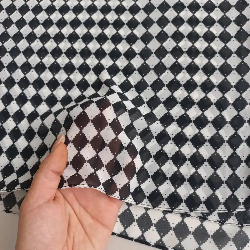 روسری زنانه مدل مینی حریر شطرنجی