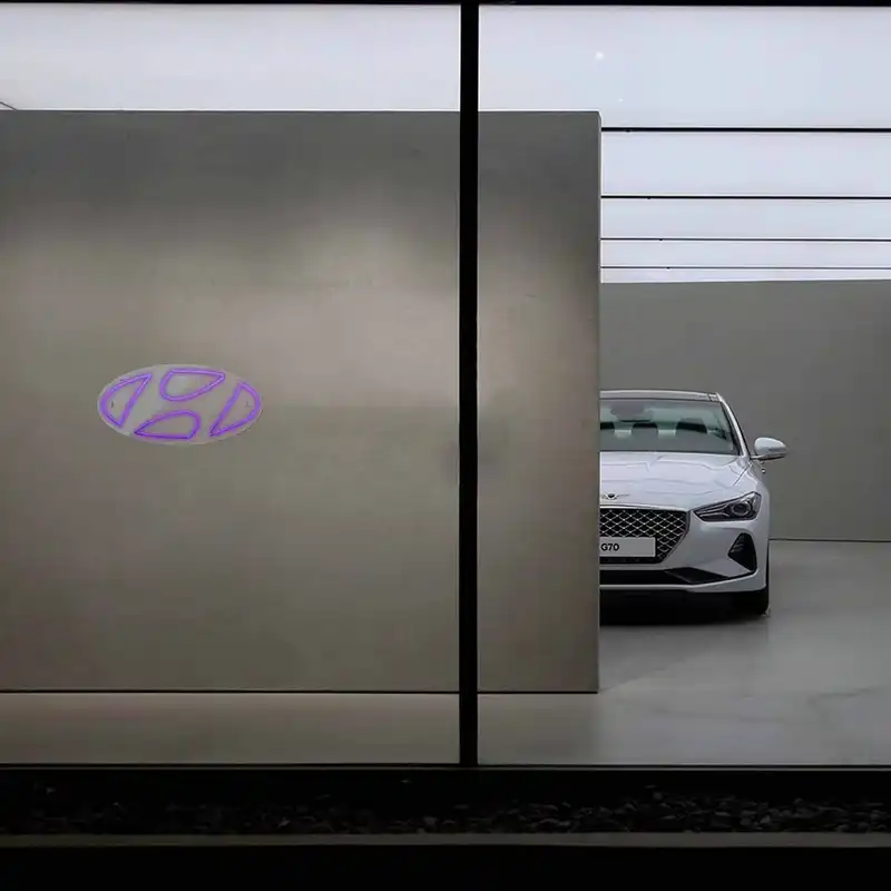 چراغ دیواری نئون دیزاین طرح Hyundai_PR