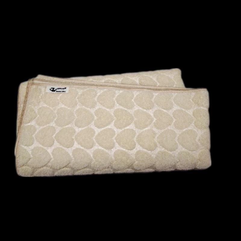 حوله حمام زمانیان مدل برجسته طرح قلب کد H150 سایز 150×75 سانتی متر 