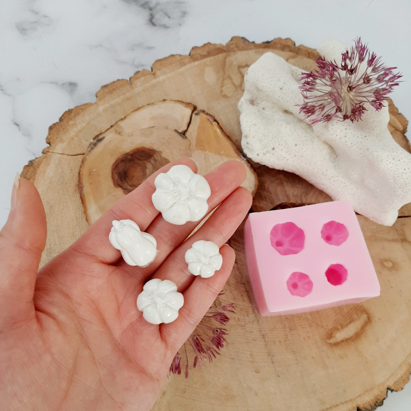 قالب شمع مدل کدوهای نقلی مجموعه 4 عددی