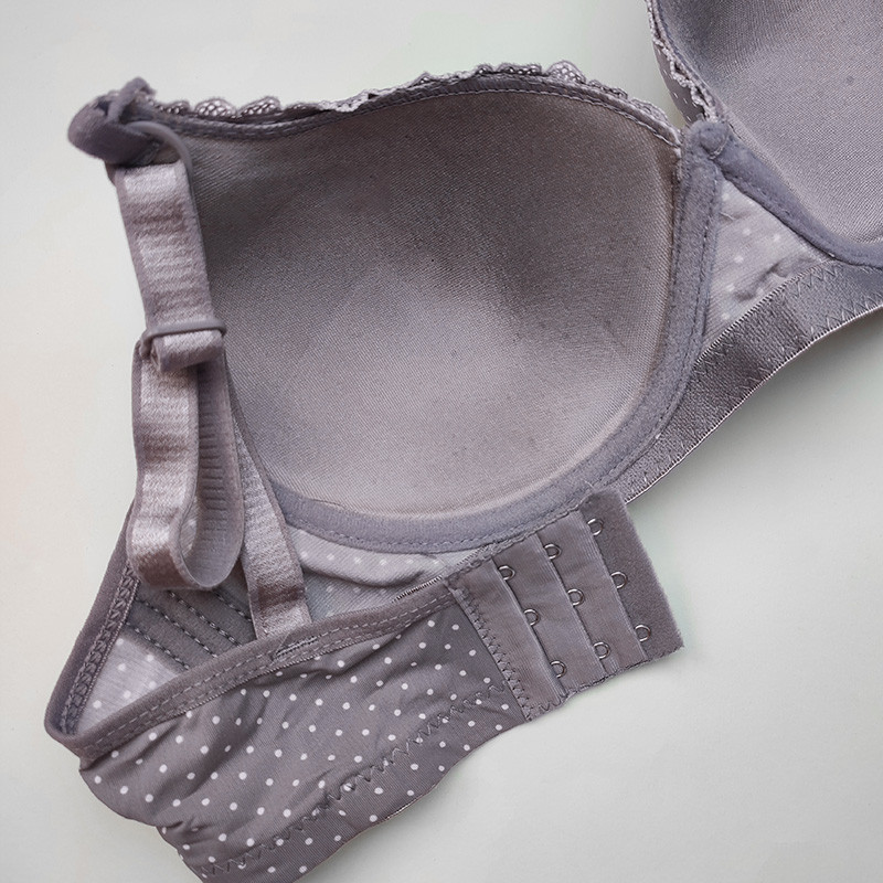 سوتین زنانه مدل اسفنجی بدون فنر کاپ B کد 90813