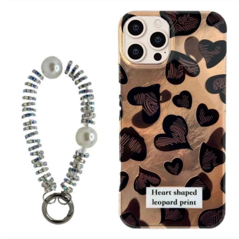 کاور مدل heart leopard مناسب برای گوشی موبایل اپل iphone 16promax به همراه بندآویز