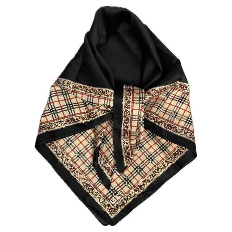 روسری زنانه مدل ساتن حاشیه دار