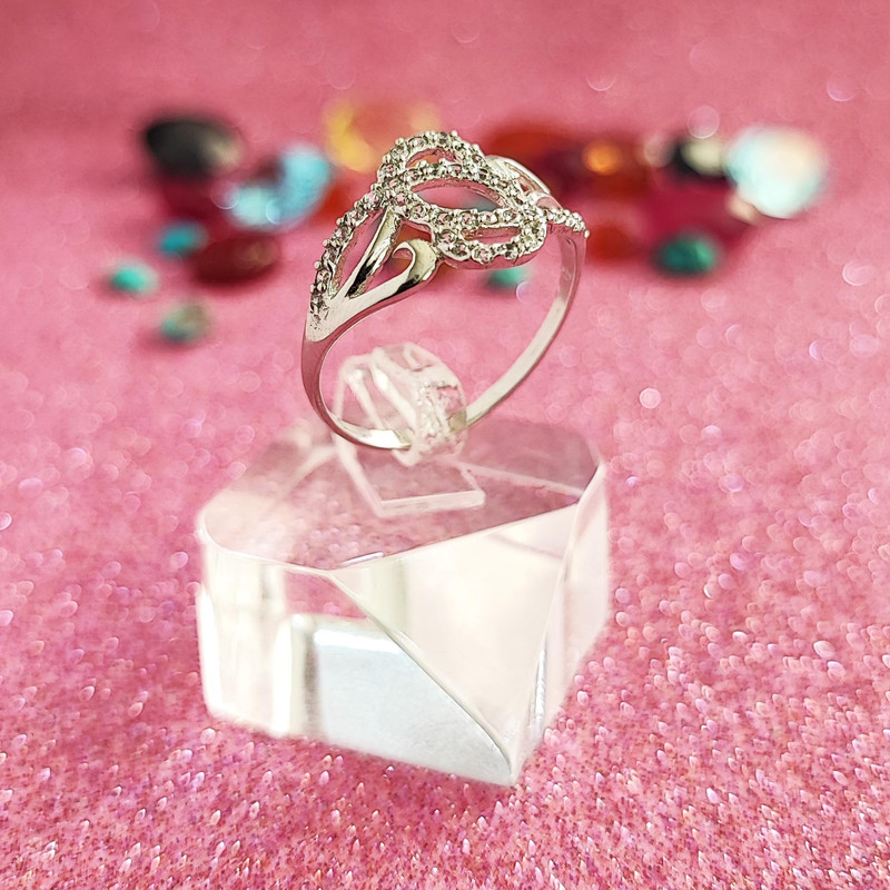 انگشتر نقره زنانه مدل حلقه نگین دار JW5024