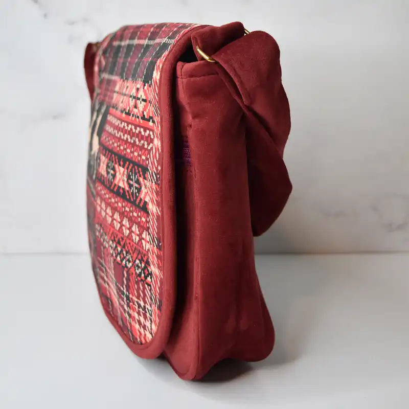 کیف رو دوشی طرح سنتی