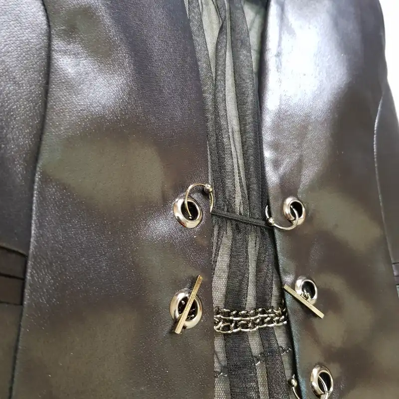 جلیقه زنانه مدل ژیله فانتزی چرم