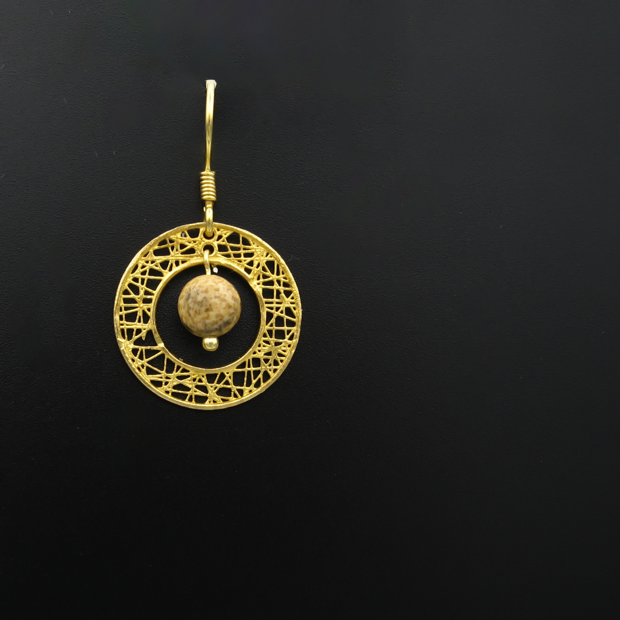 گوشواره طلا 18 عیار زنانه مانچو مدل efgs035