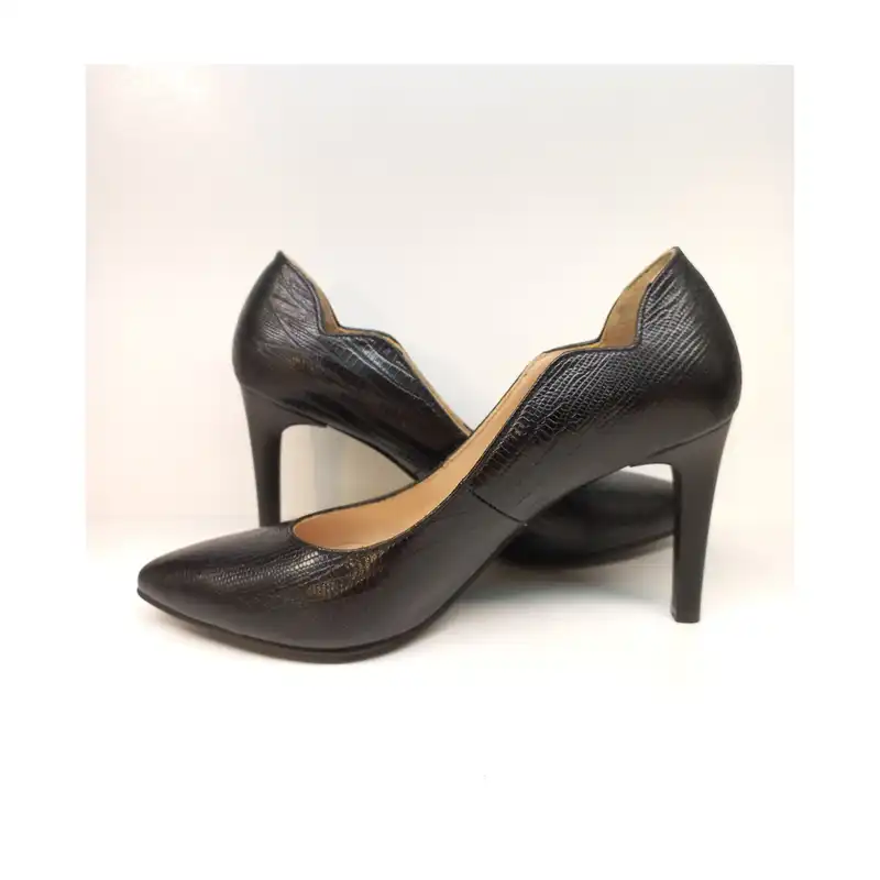 کفش زنانه سرزمین چرم مدل 141753رنگ مشکی