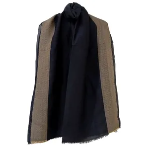 شال زنانه مدل نخی حاشیه دار 