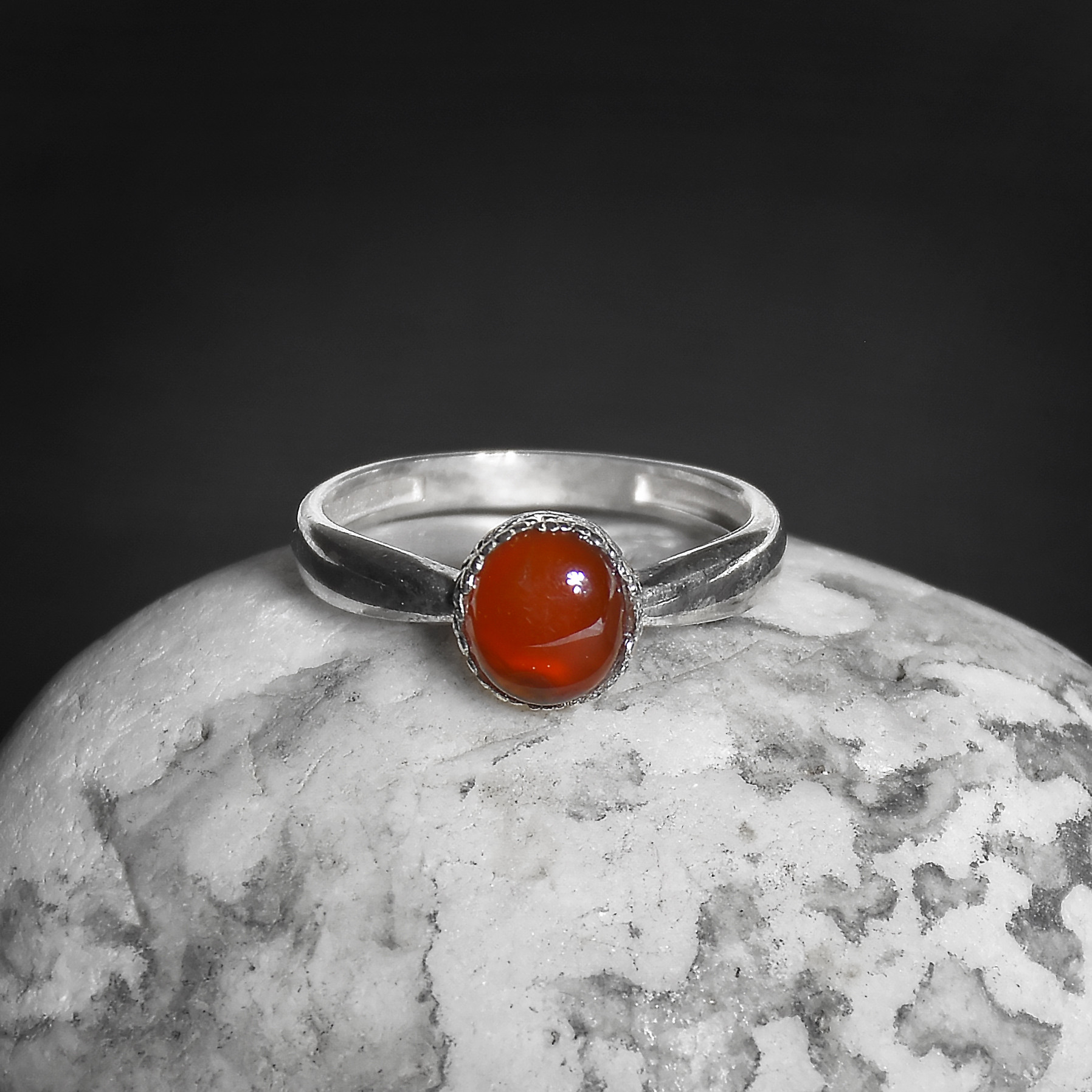 انگشتر نقره زنانه نقره جات لطفی مدل عقیق یمنی کد ANZS03E08 انگشتر نقره زنانه نقره جات لطفی مدل عقیق یمنی کد ANZS03E08