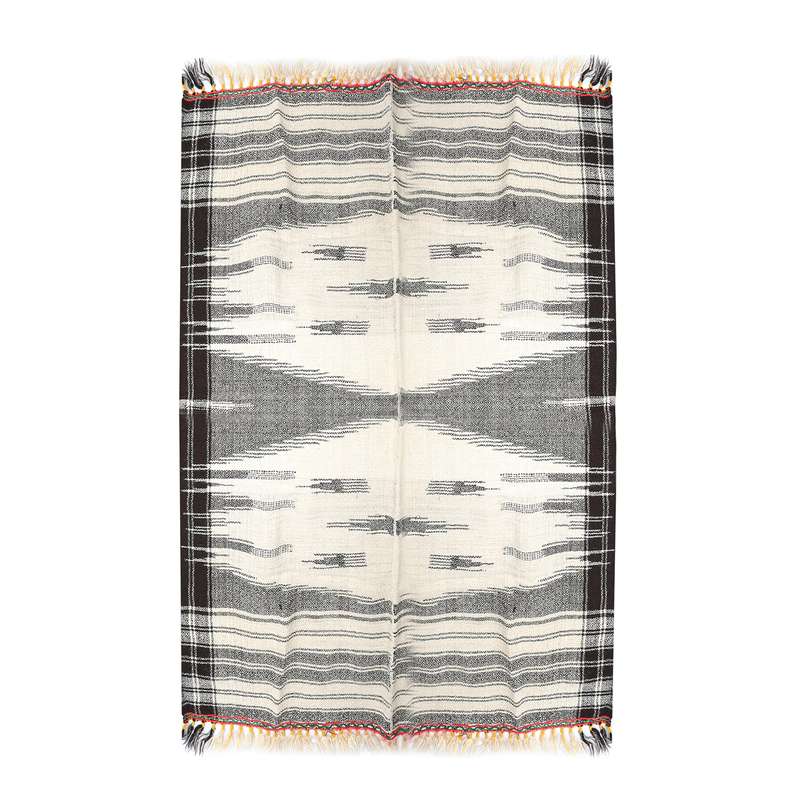 جاجیم دستبافت سه متری طرح قشقایی کد 06