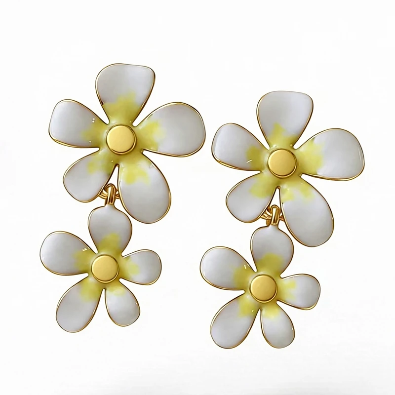 گوشواره آویز زنانه مدل میناکاری گل