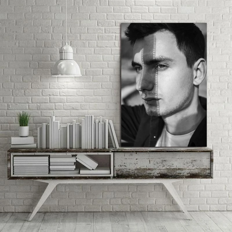 تابلو شاسی طرح پسر جوان مدل سایه کد A576