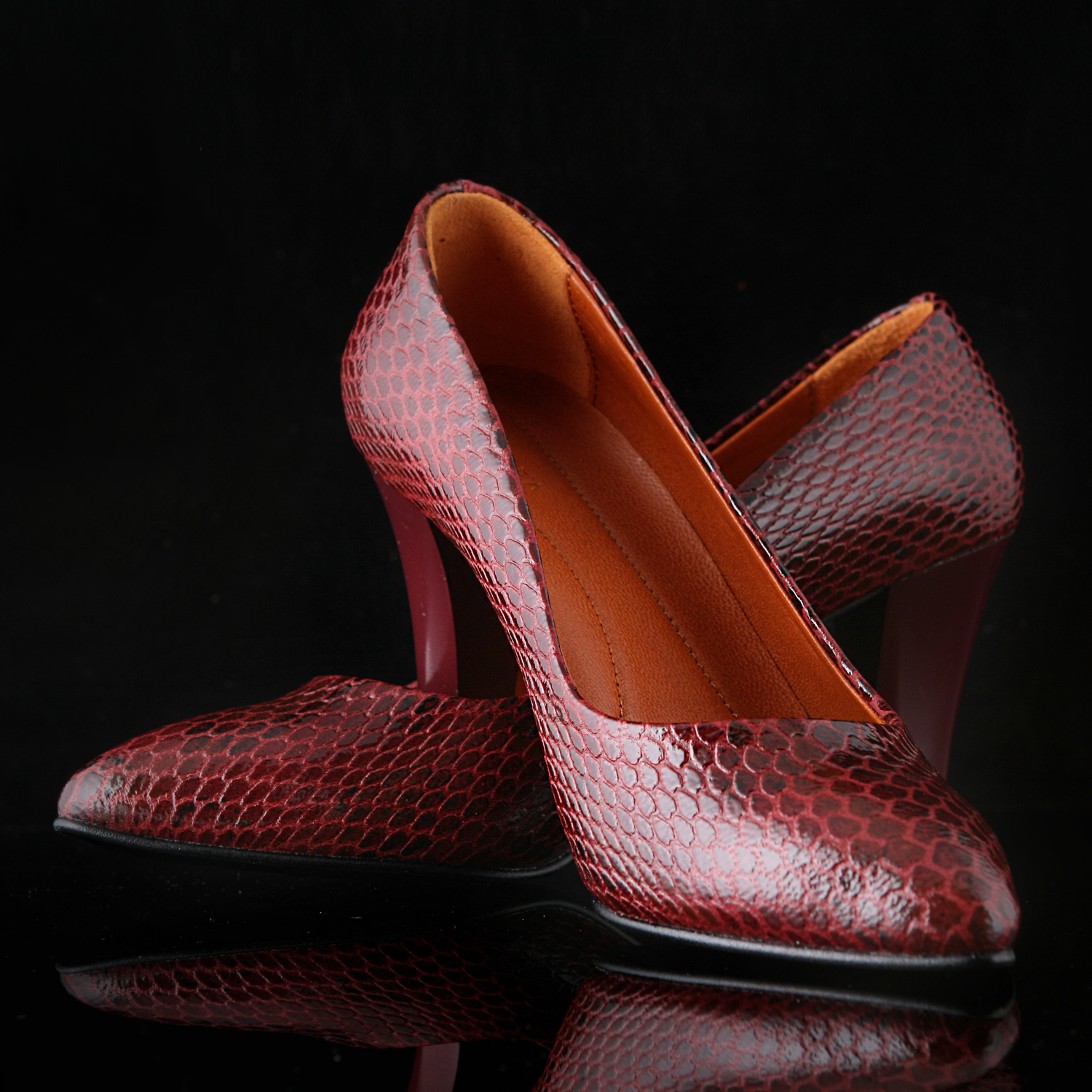 کفش زنانه چرم یلسان مدل  ژاکلین کد ZRK-ZKL-600-MRV -  - 5