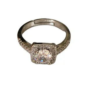 انگشتر زنانه مدل نگین جواهری 