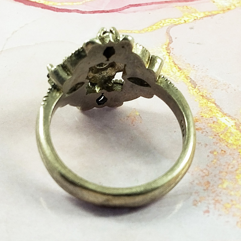 انگشتر نقره زنانه سلین کالا مدل سیاه قلم طرح یاقوت کبود  کد 141