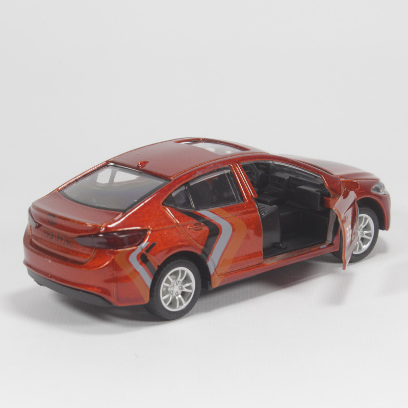 ماشین بازی مدل هیوندای کد 0564