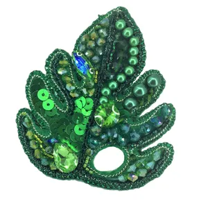 گل سینه زنانه مدل برگ انجیری