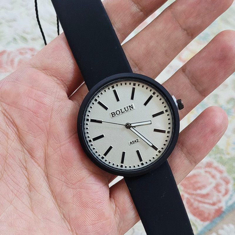 ساعت مچی عقربه ای بچگانه بولُن مدل 0022 کد 02