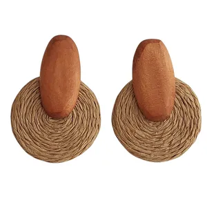 گوشواره میخی زنانه مدل حصیری طرح بادام A15