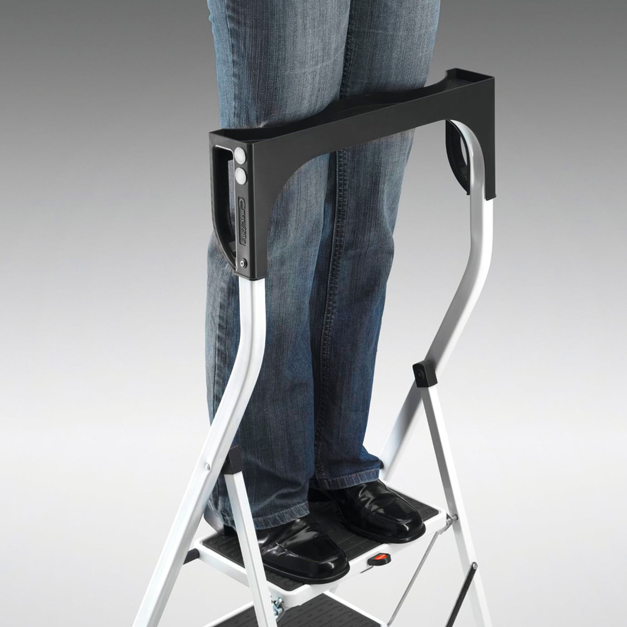 نردبان 2پله هایلو مدل Plus کد 42001