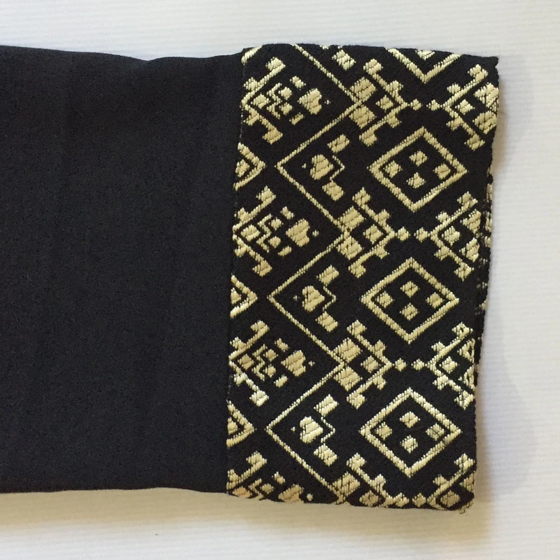 عکس شماره 6 : مانتو و شلوار زنانه مدل نوار طلایی کد tm-2880