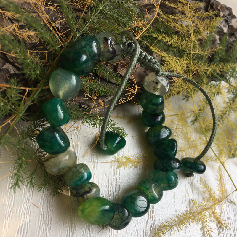 دستبند مدل چمنزار