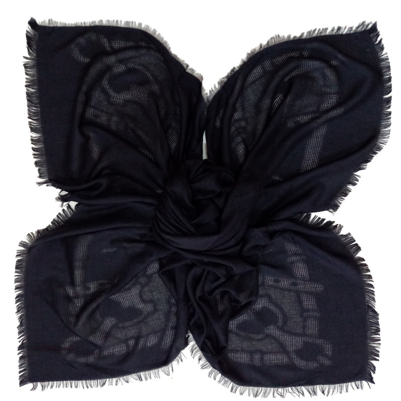 روسری زنانه طرح اسب