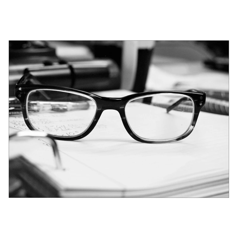 تابلو شاسی ونسونی طرح Exam Night سایز 30x40 سانتی متر