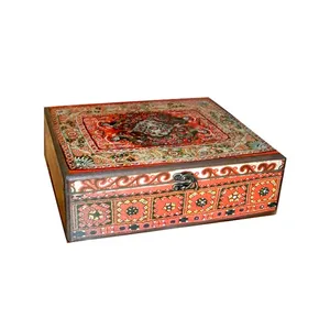 جعبه جواهرات وندا طرح گبه