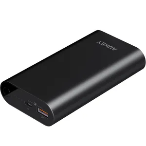شارژر همراه آکی مدل PB-T15 ظرفیت 10050 میلی آمپر ساعت