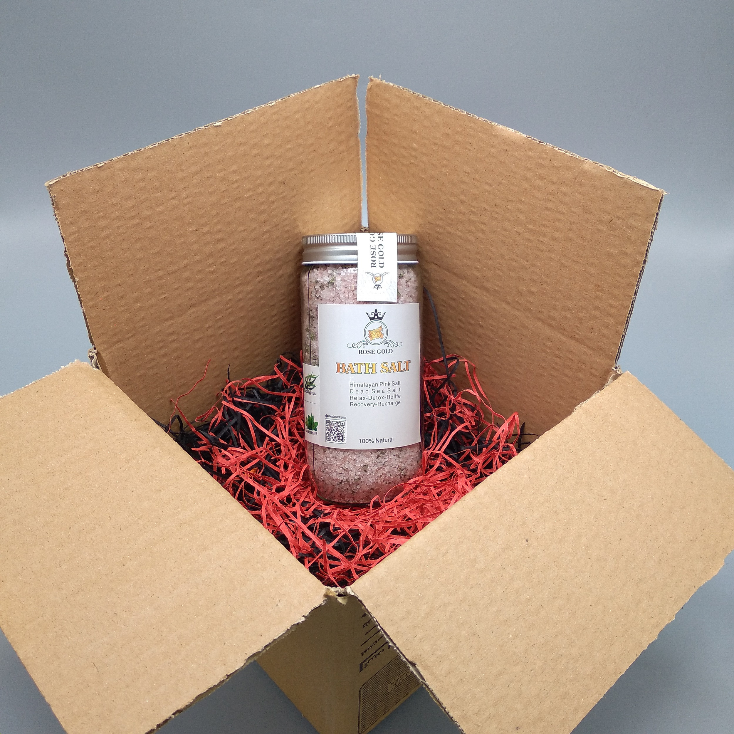 نمک حمام رز گلد مدل MINT & EUCALYPTUS وزن 650 گرم