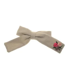 گیره مو زنانه مدل Trio Flower