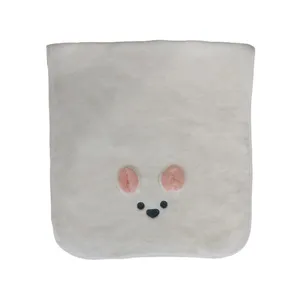 حوله کودک مدل گوش برجسته طرح موش سایز 75×35 سانتی متر