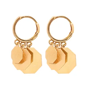 گوشواره طلا 18 عیار زنانه گالری مرجان مدل 1029