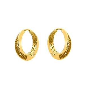 گوشواره طلا 18 عیار زنانه روبی آرت گالری مدل  پیچ نوا