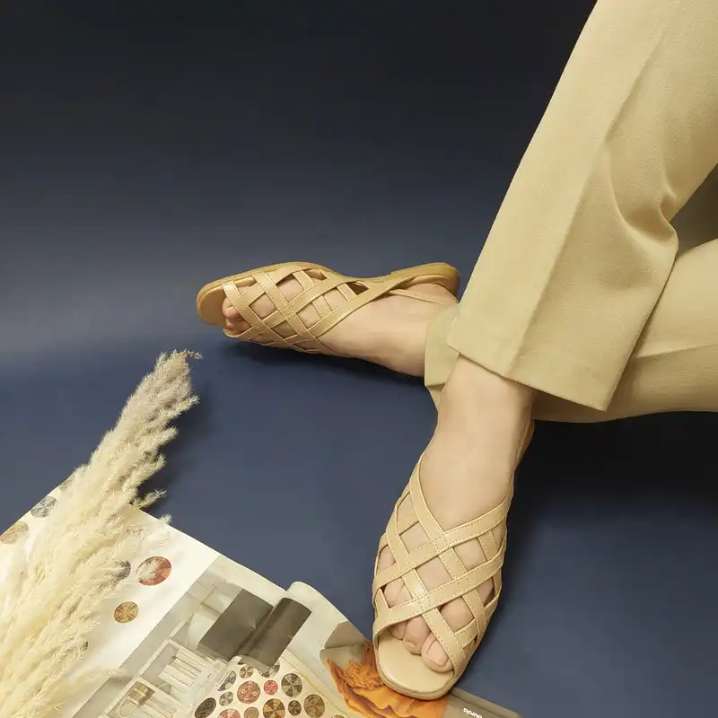 صندل زنانه مدل بهار کد BAH-CRM