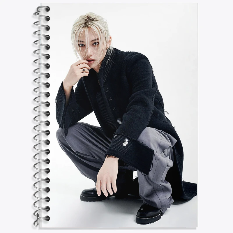 دفتر زبان 50 برگ خندالو مدل دو خط طرح فلیکس استری کیدز (Stray Kids) کد F5557