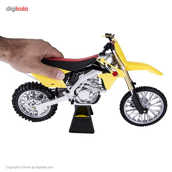 موتور بازی نیوری مدل Suzuki RM Z450