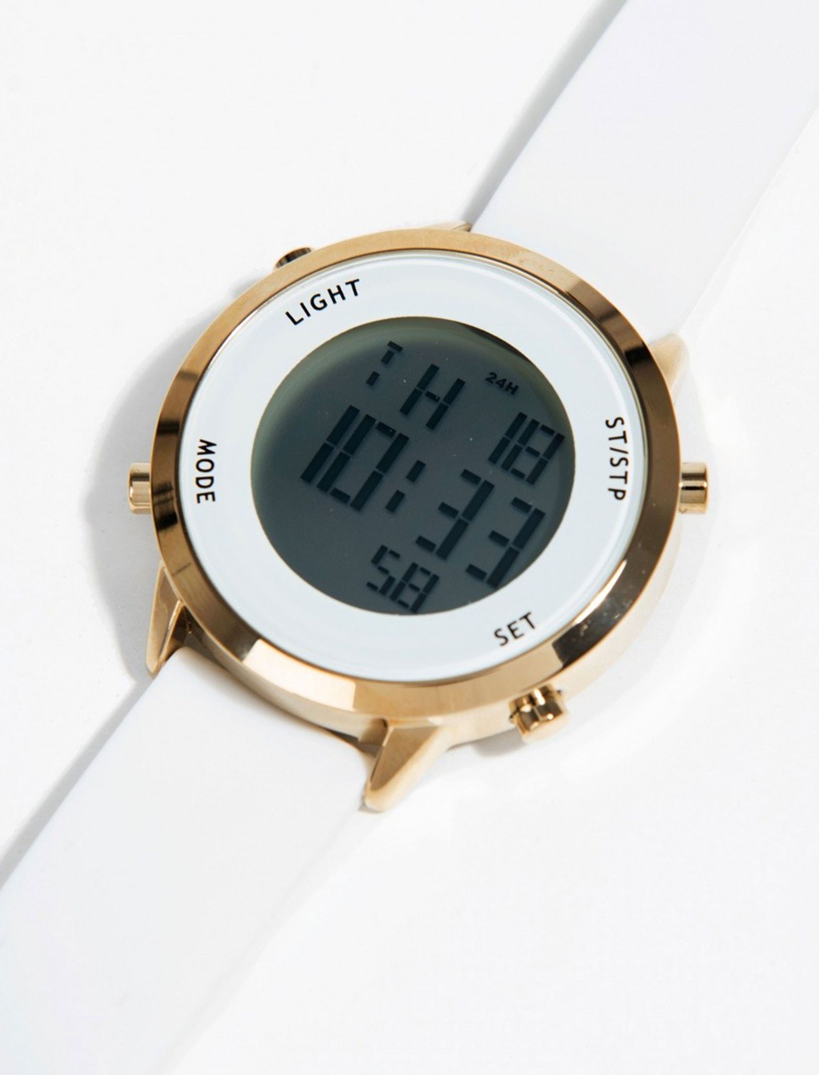 ساعت مچی دیجیتال زنانه پارفوا مدل 150356BR_M - سفيد - 3