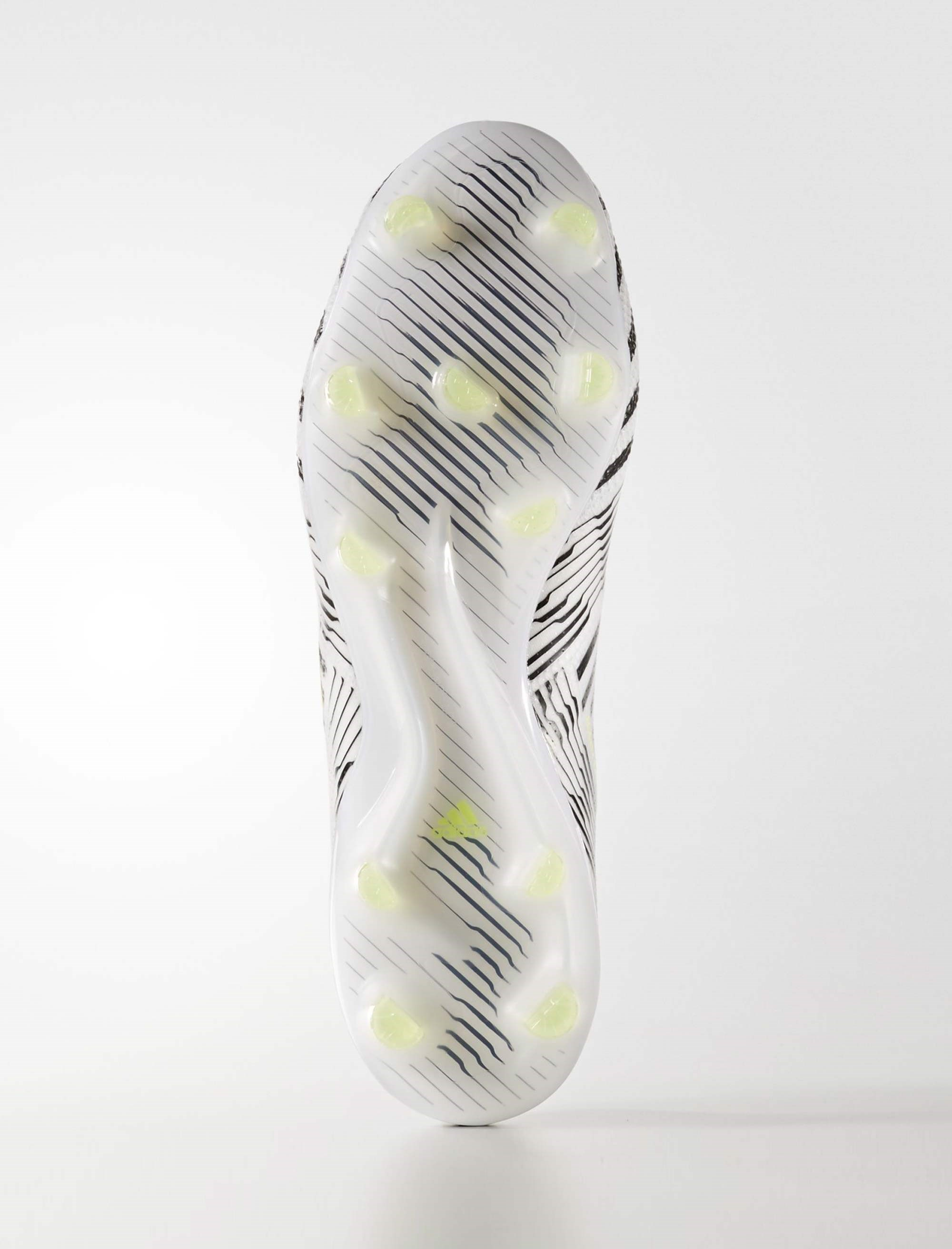 کفش مخصوص فوتبال مردانه آدیداس مدل Nemeziz 17-1 Firm Ground