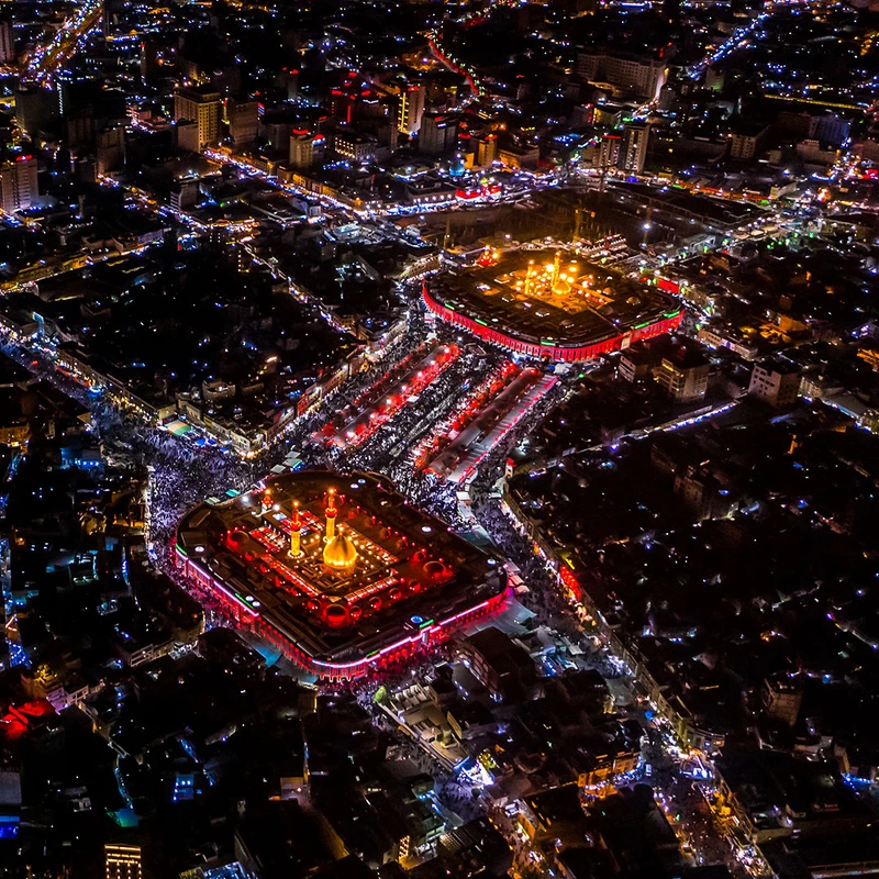 تابلو شاسی مدل کربلا طرح نمای هوایی در شب از بین الحرمین