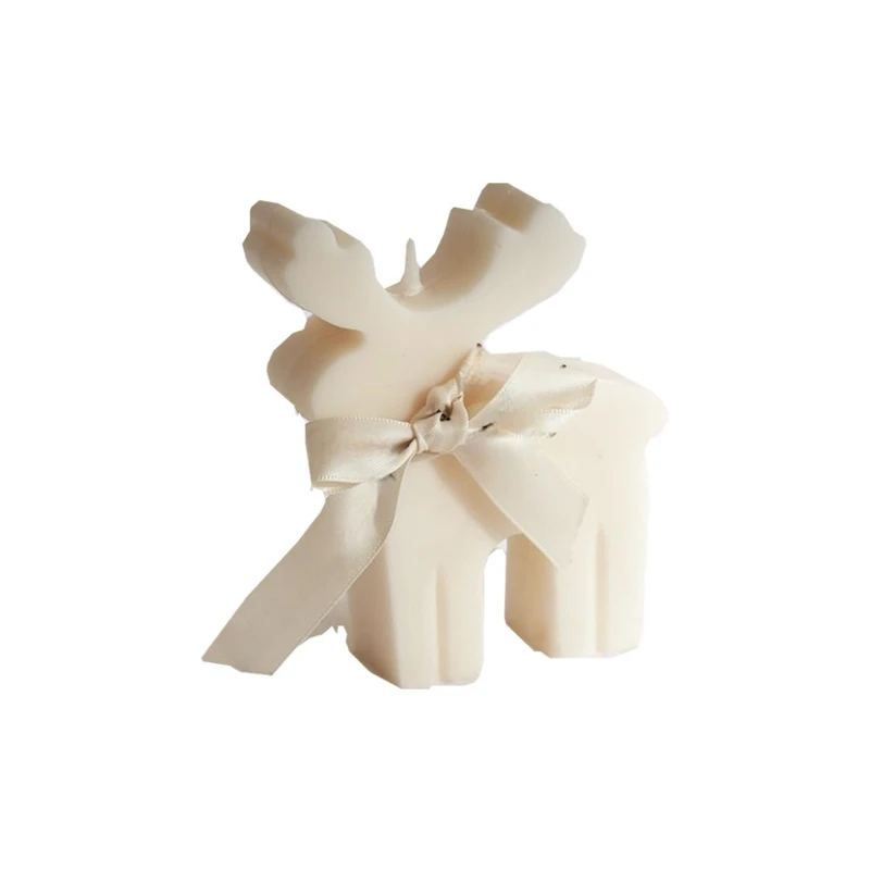 شمع دست ساز معطر مدل گوزن با رایحه گل های بهاری زمان اتمام 6 ساعت