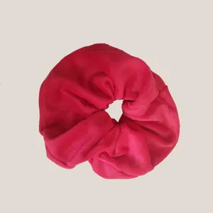 کش مو دخترانه مدل ساده مخمل