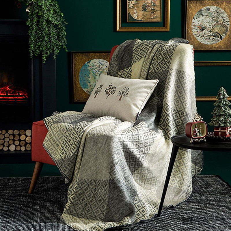 شال مبل انگلیش هوم مدل Argyle سایز 170x130 سانتی متر