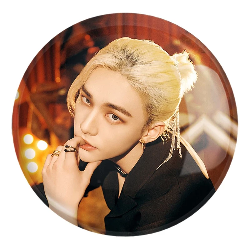 پیکسل خندالو طرح هیونجین گروه استری کیدز Stary Kids کد 16868 مدل بزرگ