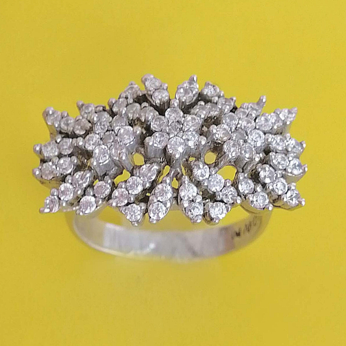 انگشتر نقره زنانه مدل Gh35