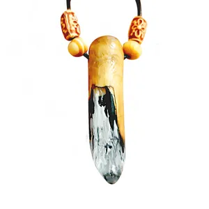 گردنبند مردانه مدل چوب و رزین مدل E6