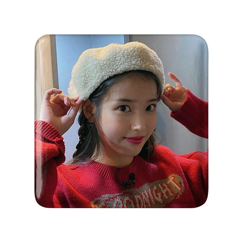 مگنت خندالو طرح آیو IU  مدل مربعی کد 19803